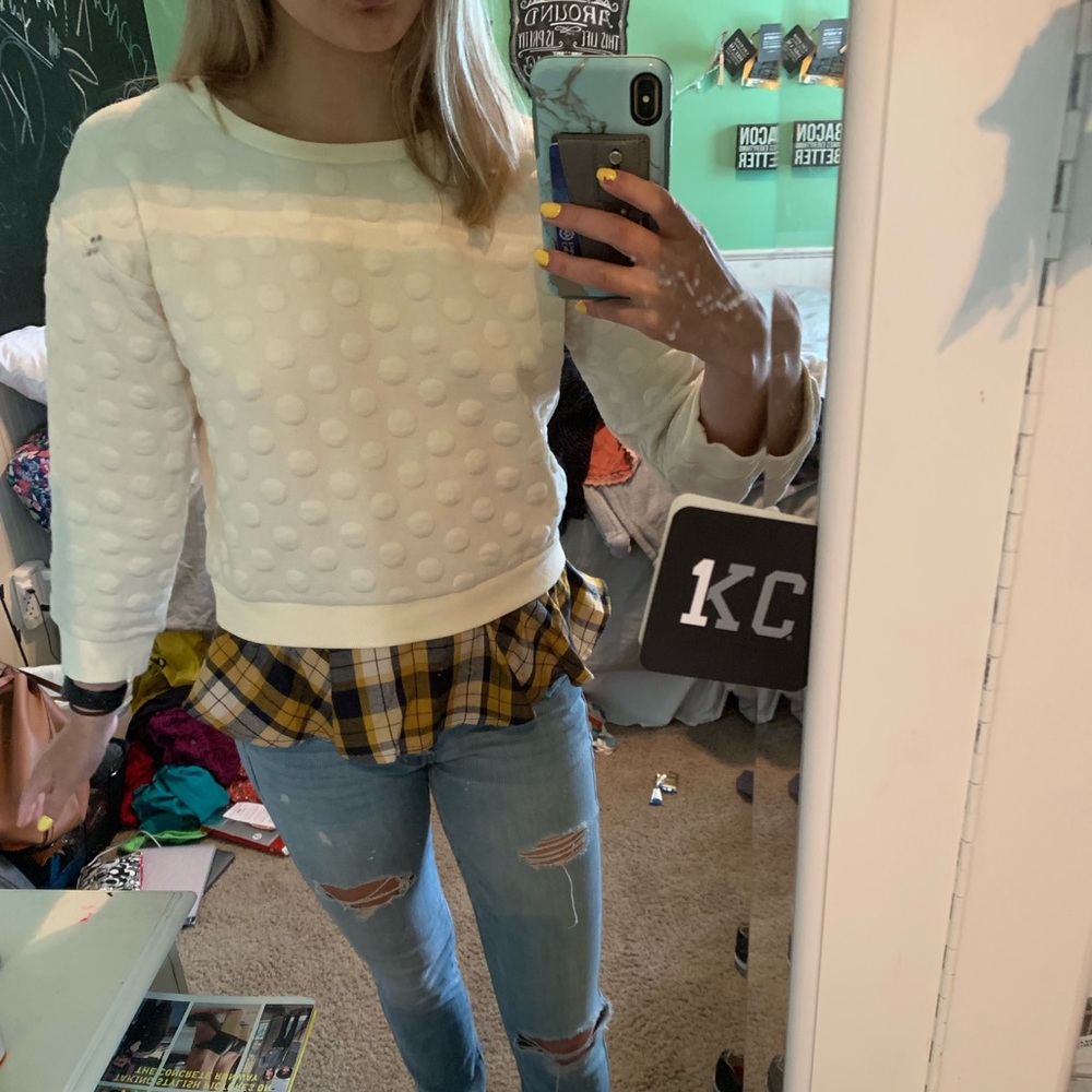 White polka dot sweater with plaid frill